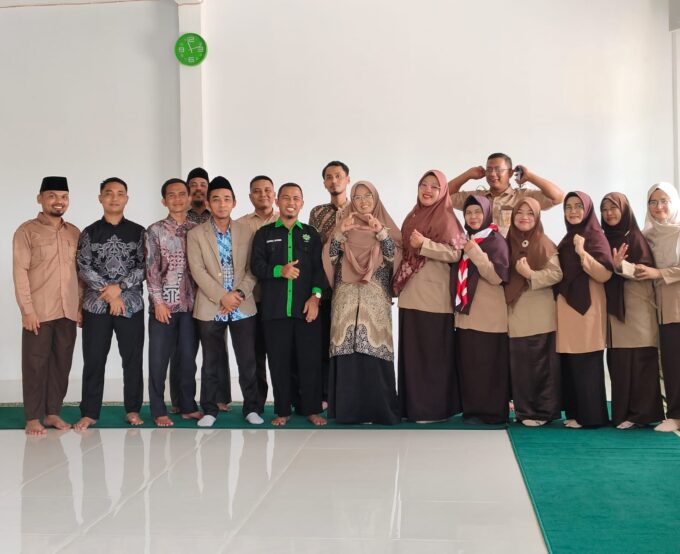 Guru MTs Raudlatul Qur’an Batam Ikuti Rapat KKM Bahas Persiapan Porseni 2025 Guru MTs Raudlatul Qur’an Batam Ikuti Rapat KKM Bahas Persiapan Porseni 2025