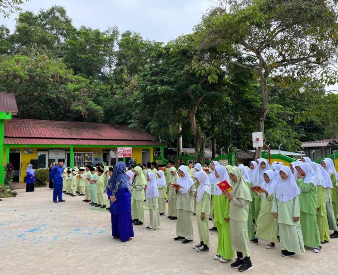 Membantu Anak Sekolah Dasar Mengatasi Rasa Cemas dan Ketakutan