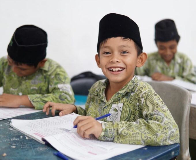 Mengapa Bahasa Inggris Penting Dikenalkan Sejak Dini