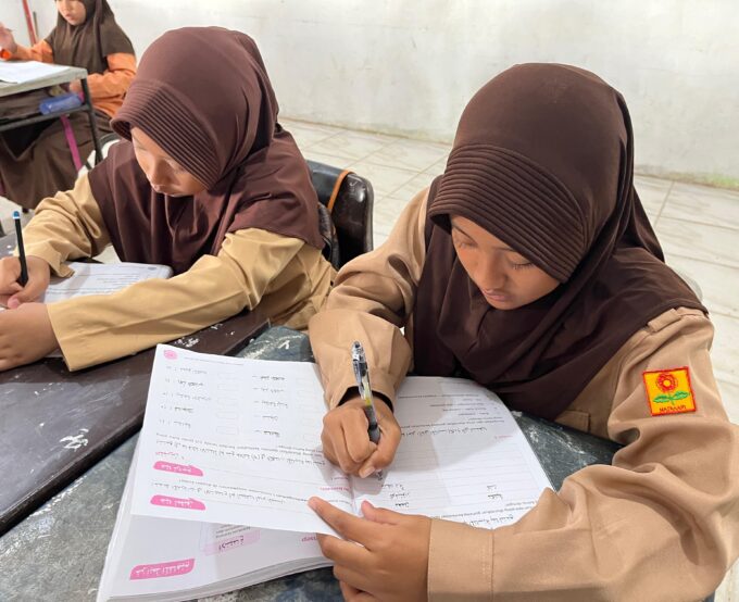 Mengapa Adab Itu di Atas Ilmu? MI Raudlatul Qur’an Batam Tanamkan Akhlak Mulia Sejak Dini