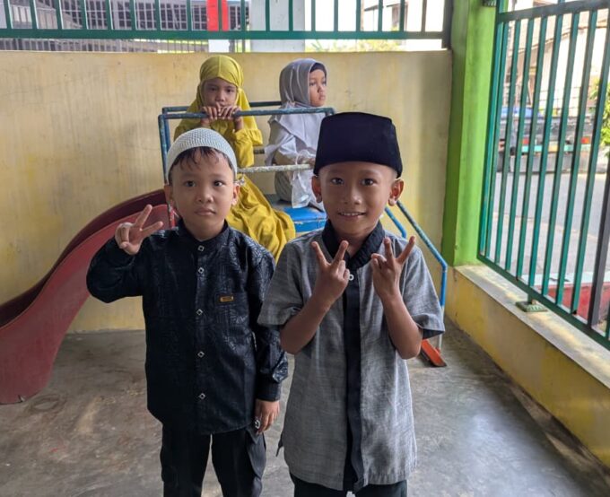 Ceria di Pagi Hari, Anak-Anak RA Raudlatul Qur’an 2 Sagulung Batam Sambut Sekolah dengan Kegembiraan