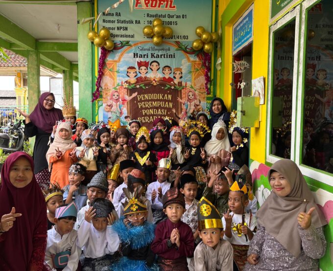 RA Raudlatul Qur’an 01 Batam Meriahkan Peringatan Hari Kartini dengan Fashion Show dan Lomba Mewarnai