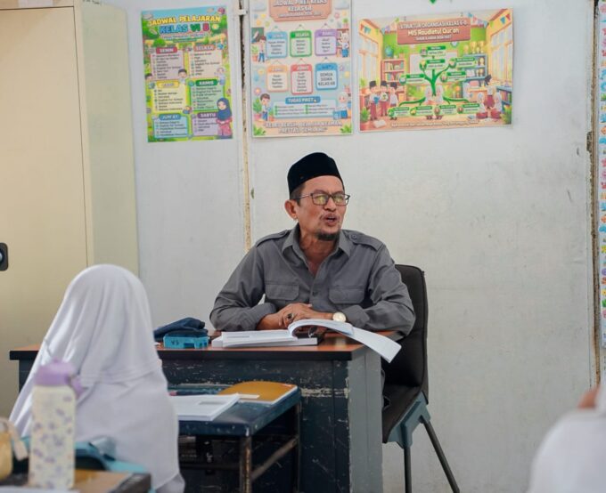 MI Raudlatul Qur'an Batam Terapkan Metode Tanya Jawab Interaktif untuk Memperdalam Pemahaman Materi Siswa