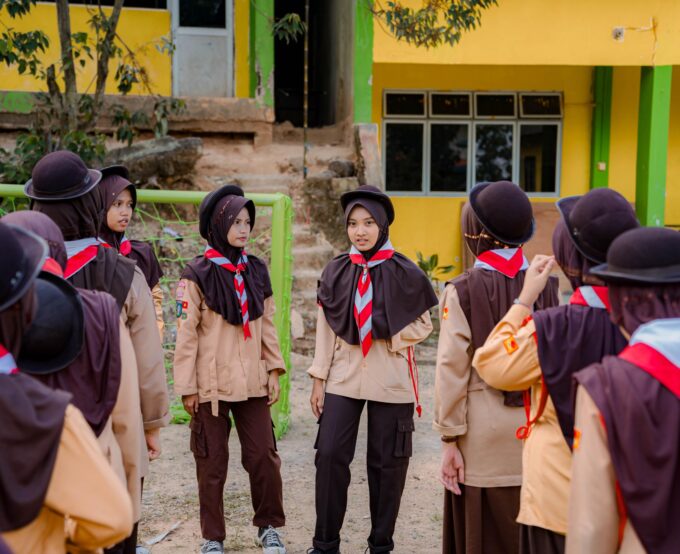 Pramuka MTs Raudlatul Qur'an Batam: Melatih Ketangguhan, Kepemimpinan, dan Jiwa Pantang Menyerah