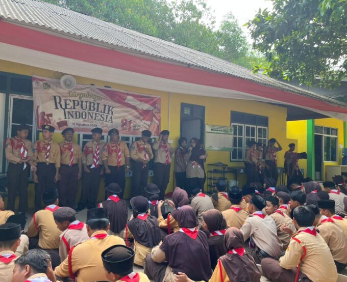 Membangun Karakter dan Jiwa Kepemimpinan melalui Kegiatan Kepramukaan di MTs Raudlatul Qur’an Batam