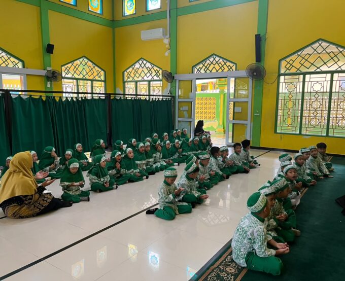 RA Raudlatul Qur’an 01 Batam Tanamkan Pembiasaan Ibadah dan Akhlak Mulia Sejak Dini